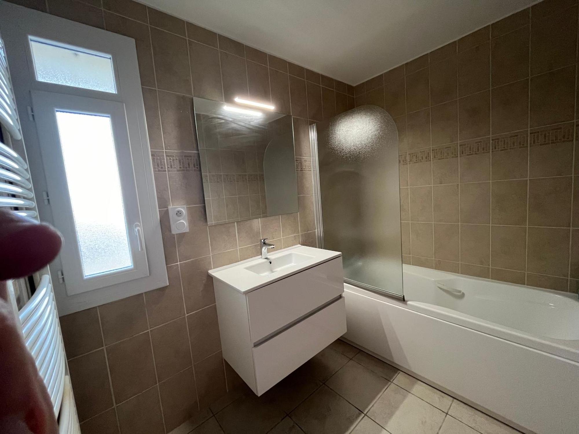 Skyview Appartement 4 Chambres 발랑스 외부 사진